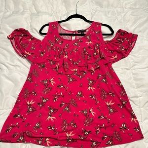 Size 18/20 Lane Bryant pink floral ruffle sleeve blouse